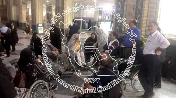 اعزام مددجویان مرکز حمایتی به سفر زیارتی مشهد مقدس مهر ماه سال 96- حرکت به سمت رستوران حضرتی 
